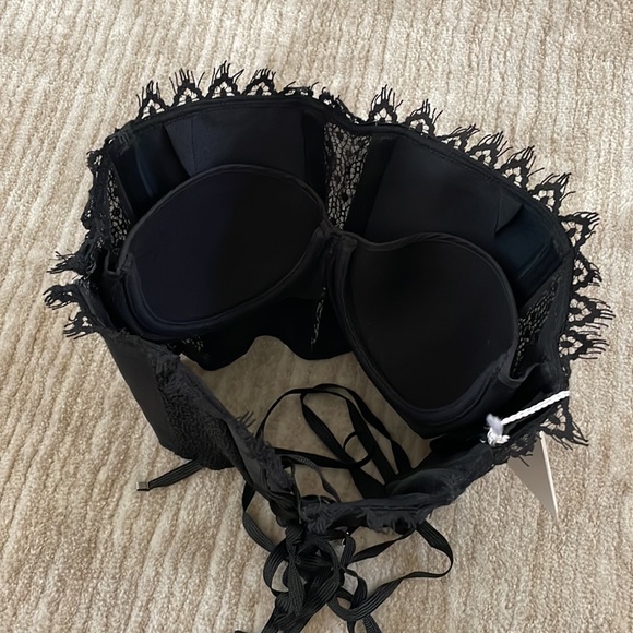 La Perla NWT Seta/Silk bra corset with lace detailing in black size 32B - Picture 8 of 9